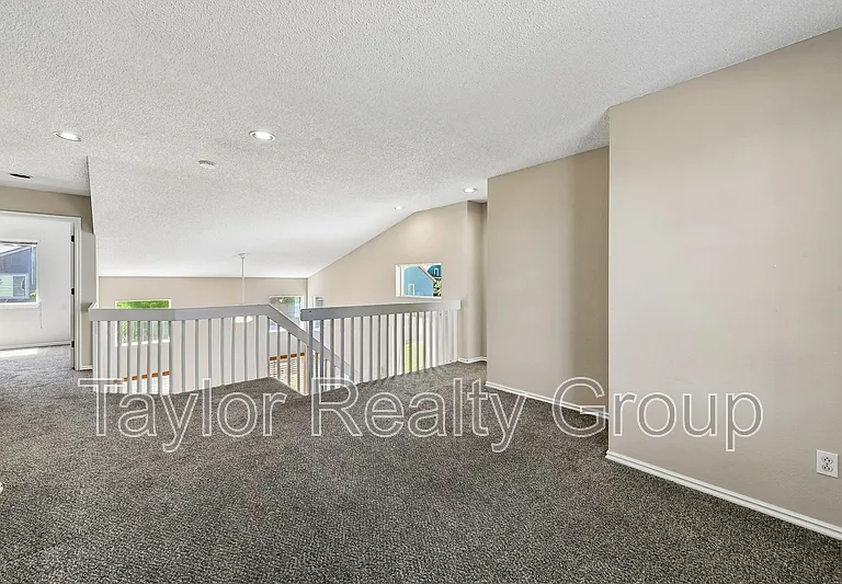 8728 Starwood Ln — Photo 12