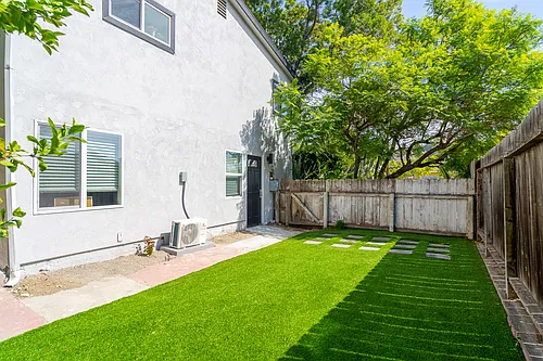 5012 54th St Photo 1