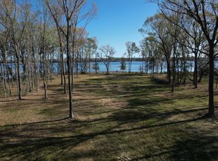 554 Point Comfort Rd, Moncks Corner, SC 29461