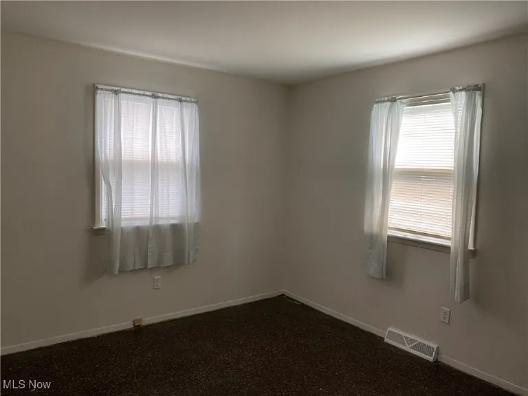 2929 Roy St — Photo 4