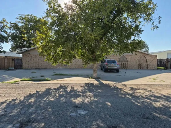 416 S Ash St, Kermit, TX 79745
