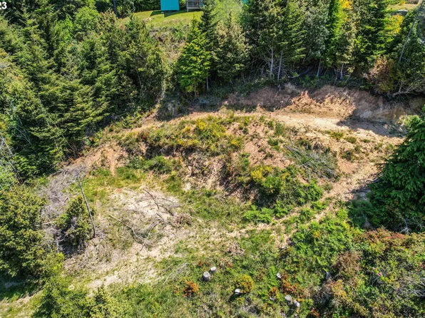 Deady St #4, Pt Orford, OR 97465