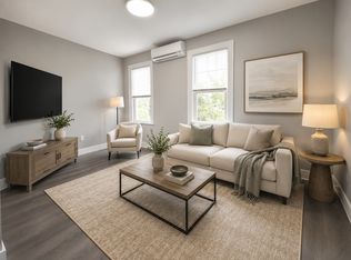 96 W 3rd St #4, Bayonne, NJ 07002
