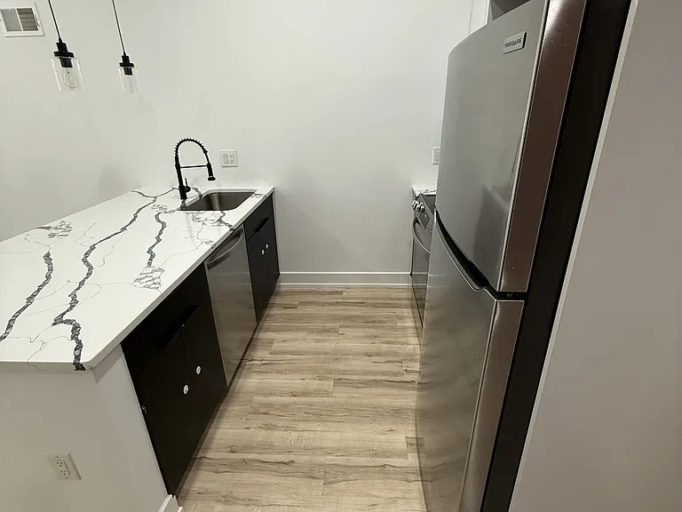 1222 W Hilton St #1 — Photo 3
