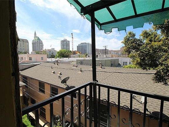 3rd image of 135 Bonito Ave #D22