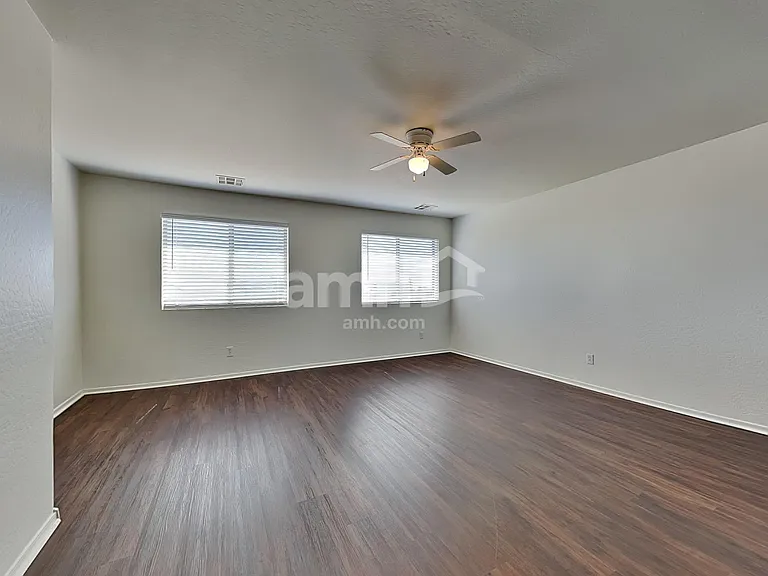 6727 W Desert Ln — Photo 7
