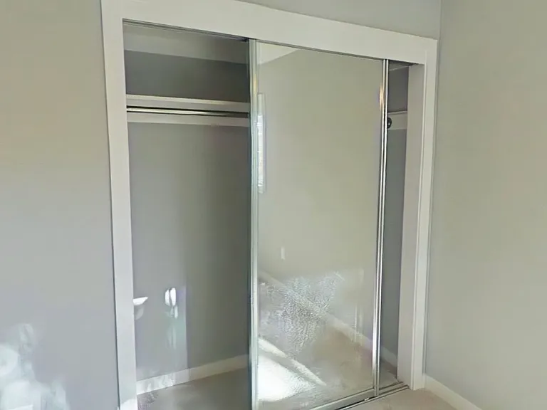 230 Waverley St #4 — Photo 15