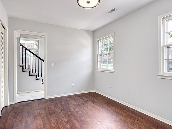 5th image of 2517 G Patriot Way #G