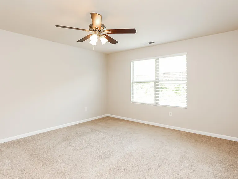 516 Overo Dr — Photo 9