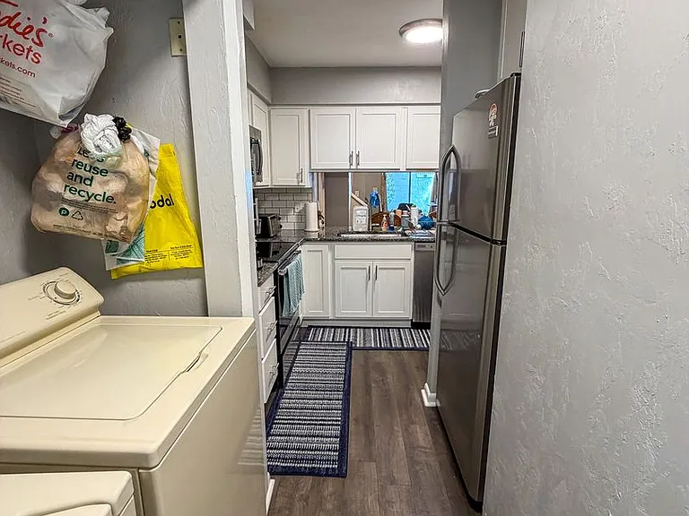 4411 SW 34th St #1006 — Photo 9