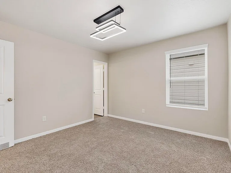 6806 Bale Rdg — Photo 34