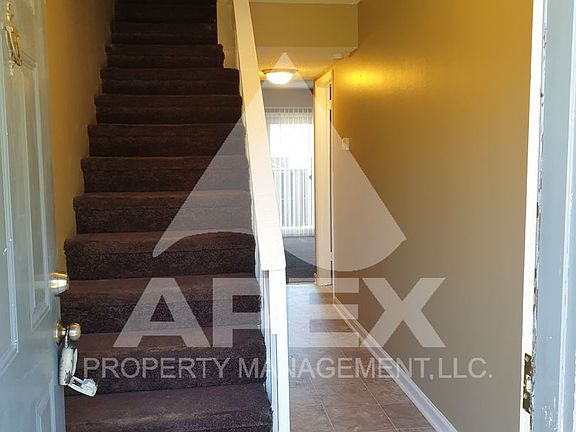 2nd image of 424 Cross Creek Rd Unit D