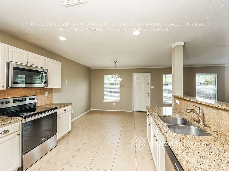 1676 Wildrose Dr — Photo 9