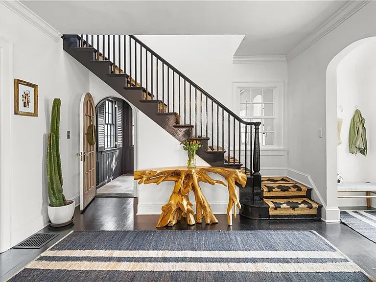 578 Montgomery Ferry Rd NE — Photo 4