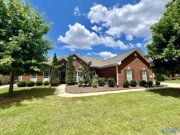 109 Mill Ridge Dr, Madison, AL 35758