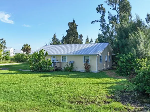 4240 Commercial St, Pt Charlotte, FL 33953