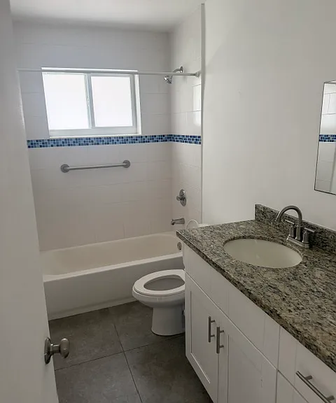 2776 SW 31st Pl — Photo 16