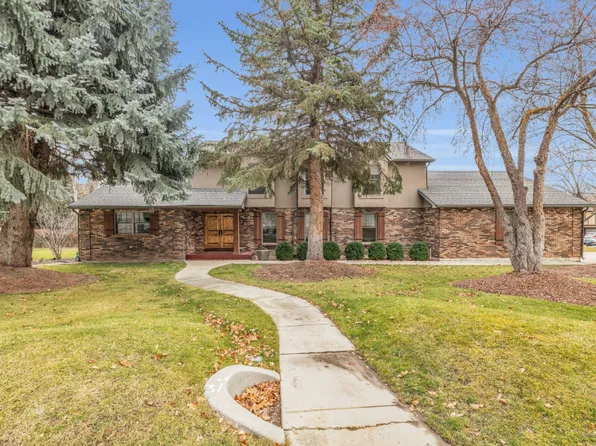 2352 E Royal Ln, Cottonwood Heights, UT 84093