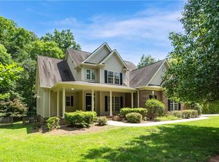 2101 Abbott Dr, Greensboro, NC 27455