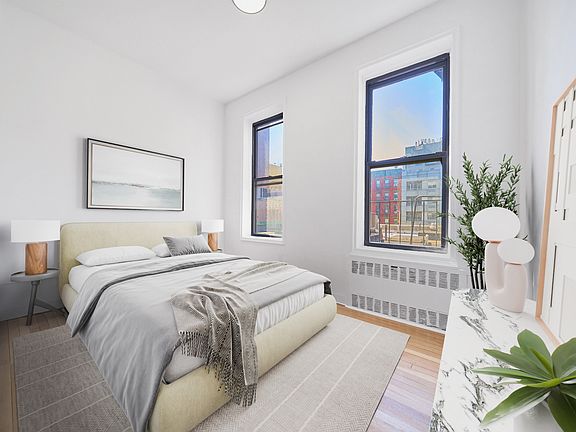 2nd image of 153 Norfolk St APT 2C
