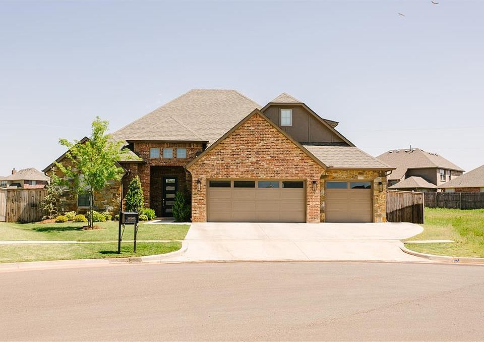 1st image of 16300 Brookefield Dr