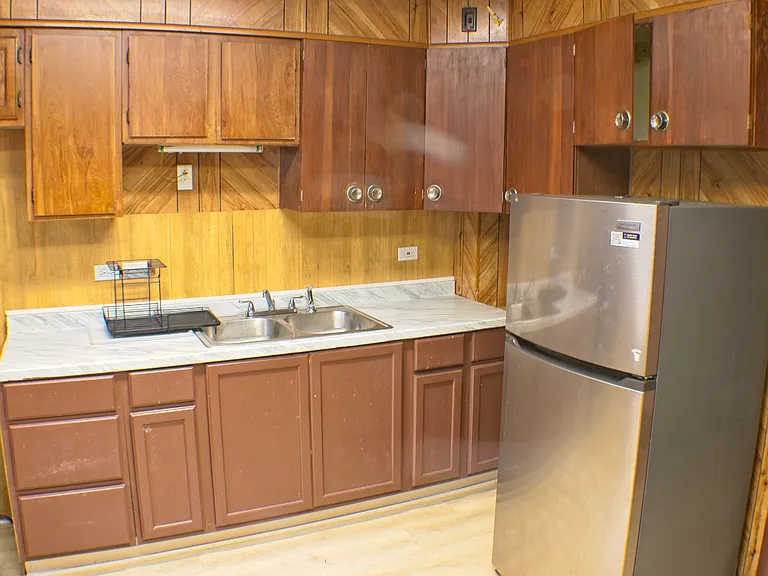 27 N Price St #1 — Photo 4