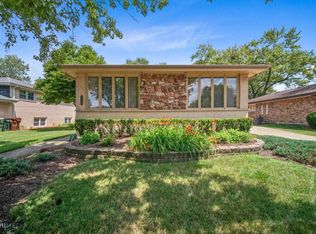 17249 71st Ave, Tinley Park, IL 60477