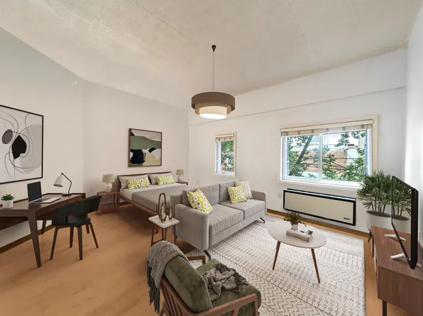 476 Monmouth Street image 6 of 16