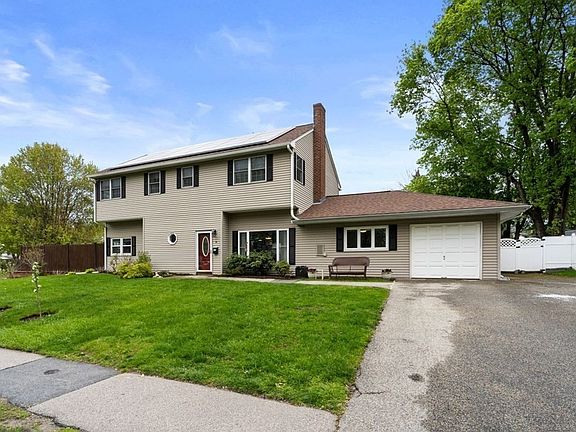 2nd image of 14 Rutledge Rd