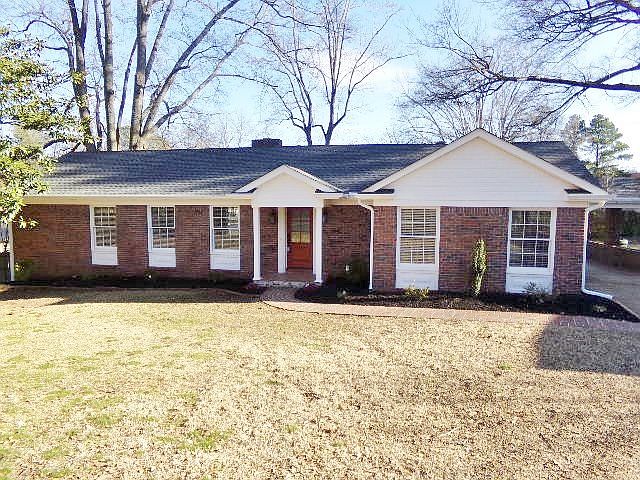 1st image of 225 Troy Cir