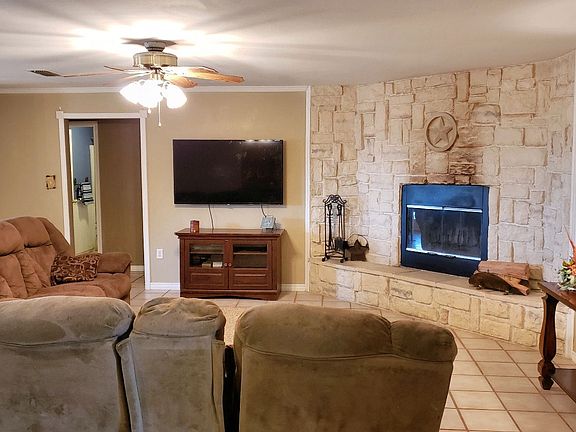 3rd image of 21340 County Road 4226