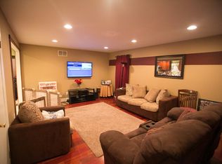 8301 Stow Rd, Pennsauken, NJ 08110