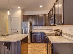 Savannah Oaks Townhomes