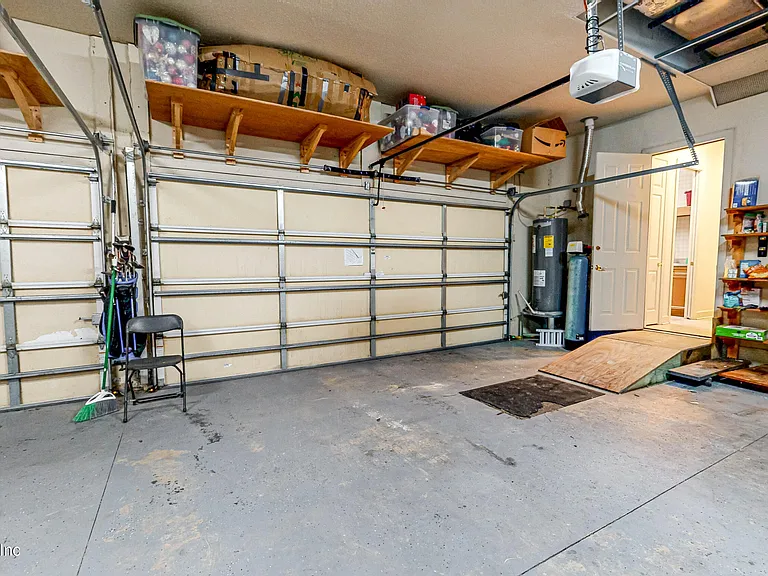 5549 Steamboat Rd — Photo 53