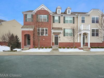 27914 Middleton Dr Novi Mi 48377 Zillow