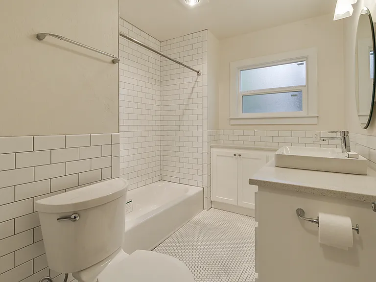 171 W 18th Ave — Photo 12