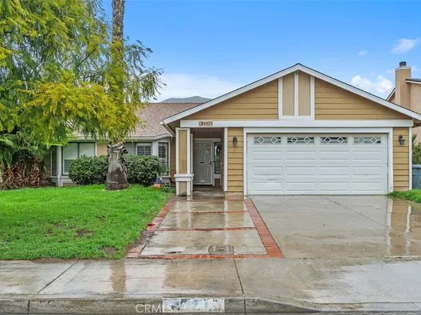 407 Westminister Dr, San Jacinto, CA 92583