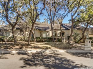 205 Castle Gardens Dr, Castle Hills, TX 78213