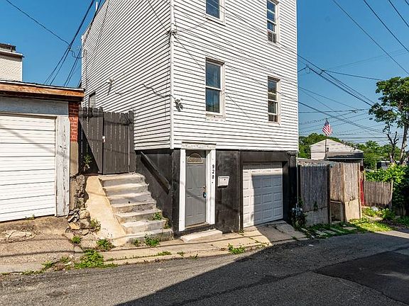2nd image of 920 N Fair St