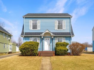 105 Ellenwood Ave, Bedford, OH 44146