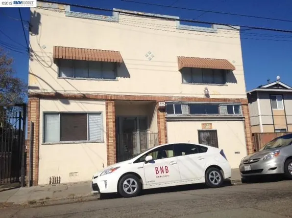886 45th St, Oakland, CA 94608