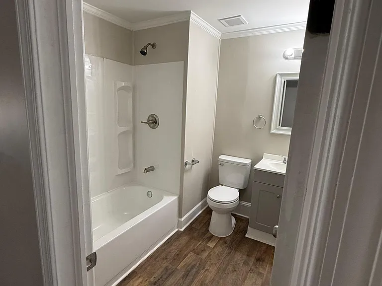 421 Carolina Ave — Photo 12