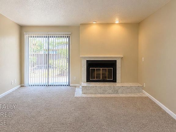 2nd image of 3104 Cambridge Rd #4C