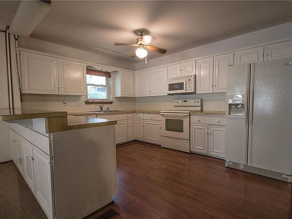 5th image of 54 Billingsley Dr