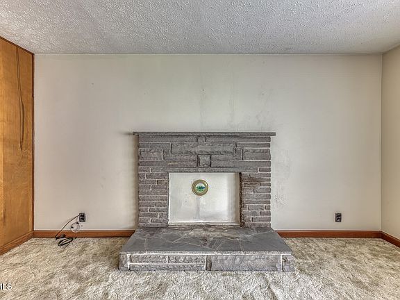 5th image of 428 Allen Dr