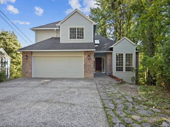 3704 SW 13th Ave, Portland, OR 97239