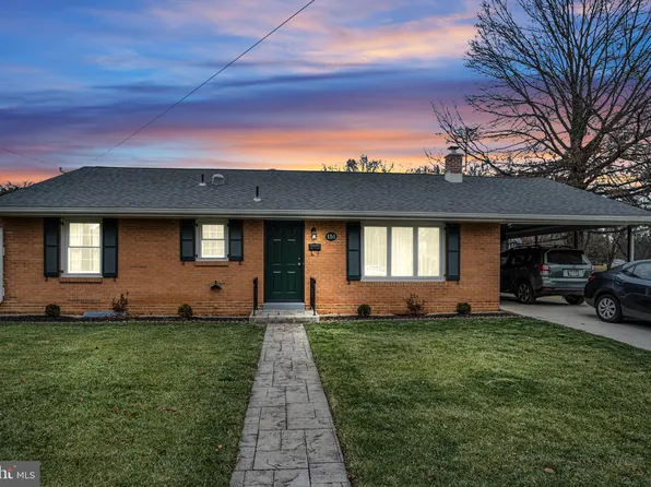 151 W I St, Carlisle, PA 17013