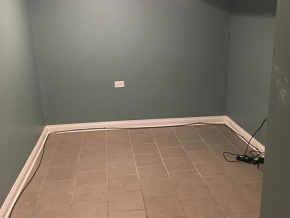 2nd image of 2150 N Leamington Ave #Basement