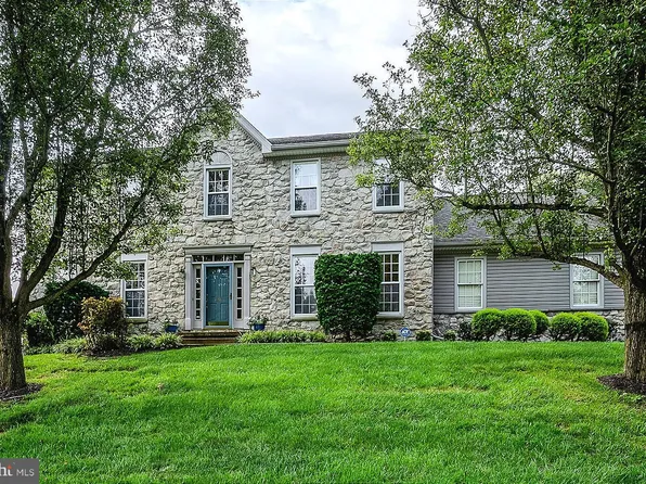 1201 Chadd Ct, West Chester, PA 19382
