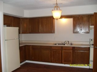 305 James St #11, Slinger, WI 53086